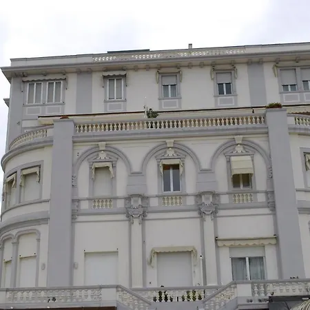 Apartmán Centro Residenziale Maestoso Viareggio